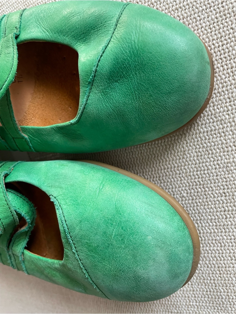 Mephisto Mobils Mary Jane Green Suede Flats - Picture 4 of 11